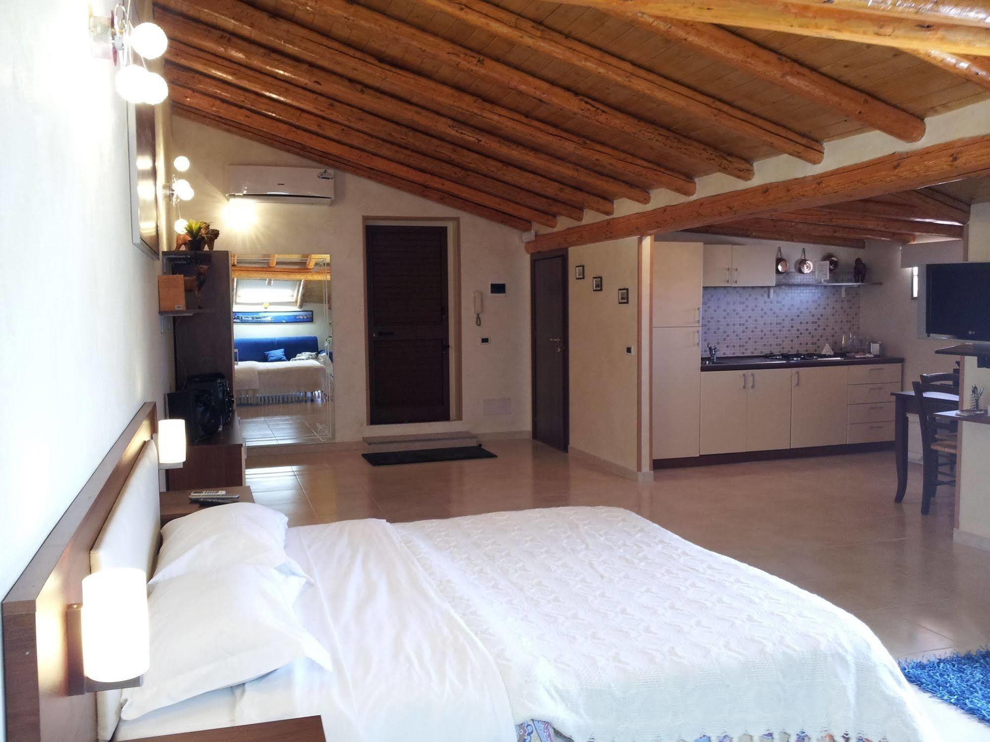 B&B Suite Viagrande Zewnętrze zdjęcie
